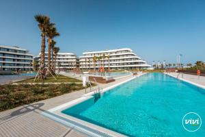 ViVi Homes - Galatea Pool, Gym, Sauna & Beach