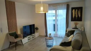 Appartement aux portes de Paris - 新城拉加雷讷