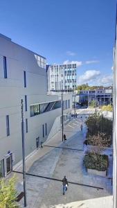 Appartements Magnifique T2 avec balcon au pied du RER a 10 min du centre de Paris : photos des chambres