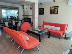 Луксозна къща Лешниците с.Младежко