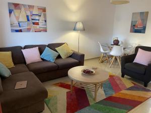 Prestigious Dona Pepa 2 Urbanisation with Shared Pool