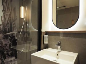 Hotels Campanile Lyon Centre Part-Dieu : Chambre Triple avec 3 Lits Simples - Occupation simple - Non remboursable