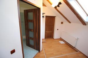 Main Square Apartments & More