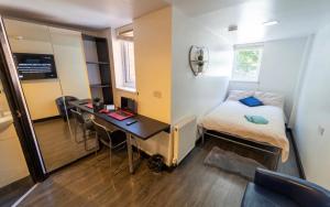 6 Bed House for ContractorsGroupsGuests