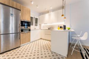 SUNRISE BEACH by SWEET HOME SAN SEBASTIAN