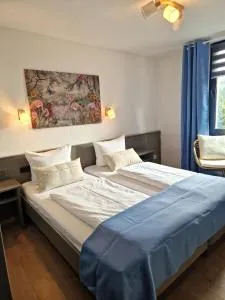 英格尔斯科尔成酒店 - 林德拉尔