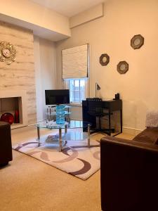 Apartment in the heart of Cheltenham Parking