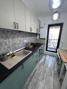 Best Value Studio, Panoramic View