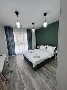 Best Value Studio, Panoramic View