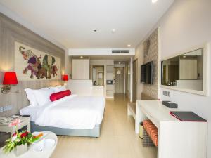 Ramada by Wyndham Phuket Deevana