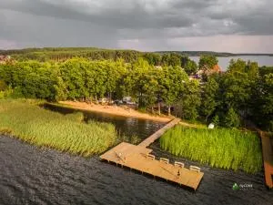 RiW Małe Swory - Domek pływający Houseboat i domki drewniane - 普热赫莱沃