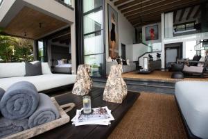 Villa Saru Sea View Luxury Villa