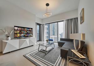 Majestic Act One 2BR 32nd floor- Downtown- Fountain view