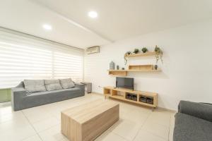 WELCS APARTAMENTO 133 EMP con piscina comunitaria