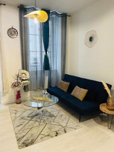 LE CAUBOUS Plein centre Appartement calme avec chambre et cuisine équipée