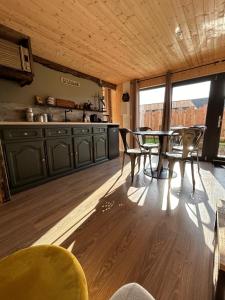 Latelier de la clef des Paons