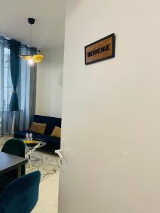 LE CAUBOUS Plein centre Appartement calme avec chambre et cuisine équipée