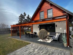 Lake HouseLubniewice domek całoroczny z jacuzzi blisko jeziora