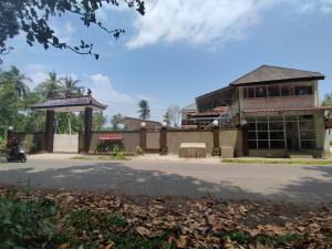 Krui penginapan jokowi