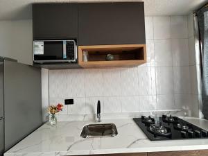 Mamitas House! Mini Suit Privada Junto al Metro de Quito