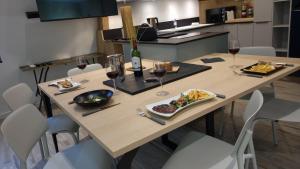 Appartements Appartement avec Terrasse & Parking Sarlat centre : photos des chambres