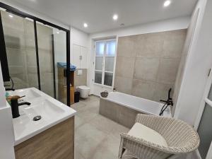 Sejours chez l'habitant La maison elegante, chambre proche gare et centre de Brunoy : photos des chambres