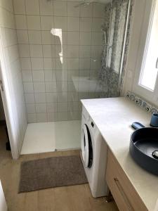 Maisons de vacances Petite maison avec jardin au calme : photos des chambres