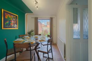 Spacious 5 rooms 6 beds in Banbury with Free Parking