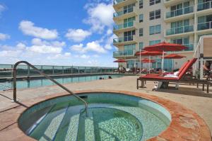 Sight Of Sail Boats! Tranquil 115 Coconut Grove