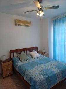 Casa Los Olivos, villa with a pool