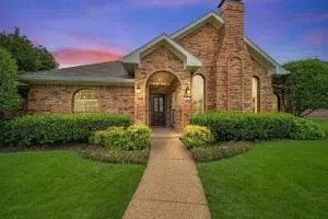 Stunning Gables House Basketball Court - 谢普顿