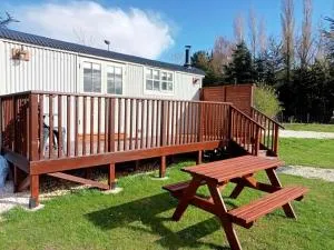 Woodpecker Shepherds Hut - Wrangle