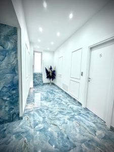 MARVIT CENTRAL LUXURY