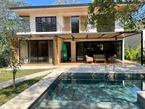 Ocean Sounds Villa Ola - walk to Playa Hermosa - Manzanillo