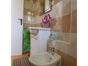 Villa with private garden and beach place