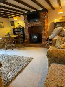 Strongate Cottage Rural Retreat - near Bridport & Jurassic Coastline