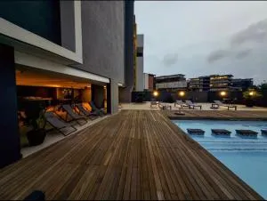 Durban uMhlanga, free parking, Fast Wifi, 5 min walk to gateway, 5 min drive to ocean mall with pool - Mount Edgecombe