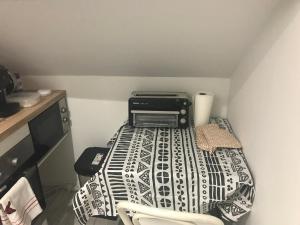 Studio Douche WC Cuisine, 10km de Paris, 2km métro