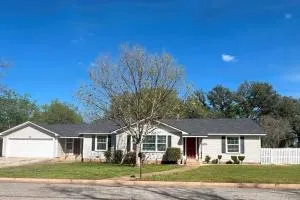 The Bayley House - Brady