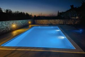 Apartments with swimming pool Stari Grad, Hvar - 4015