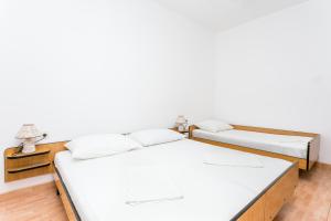 Apartments by the sea Podaca, Makarska - 2783