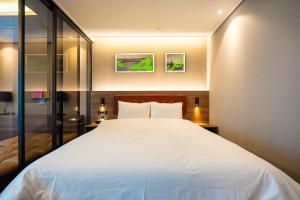 Bona Haeundae fantastic ocean view #Sea and Haeundae Gunam-ro#