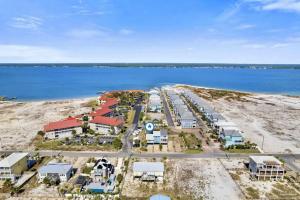 Island Cottage townhouse