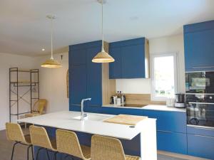 Maisons de vacances Maison Sarzeau, 5 pieces, 8 personnes - FR-1-639-111 : photos des chambres