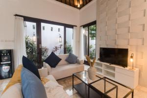 Villa Jade by Maheswara