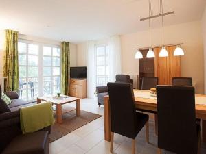 Residence on Lake Balmer