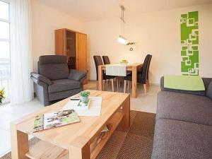 Residence on Lake Balmer