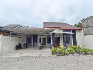 Griya Sukoharjo Homestay Jogja - Manisrenggo