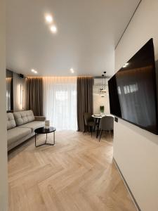 Апартаменти VIP з видом на Театр - Мережа HELEN