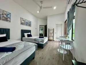 Ocean Villa, Radiant Teluk Sari - Kampong Kandang